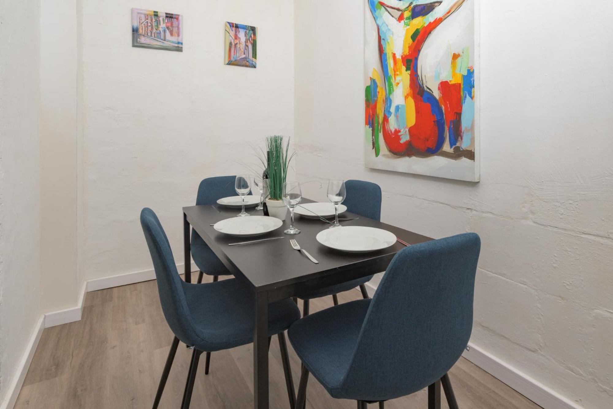 Stylish Valletta 2 Bedrooom City Centre Apartment With Terrace Exterior photo