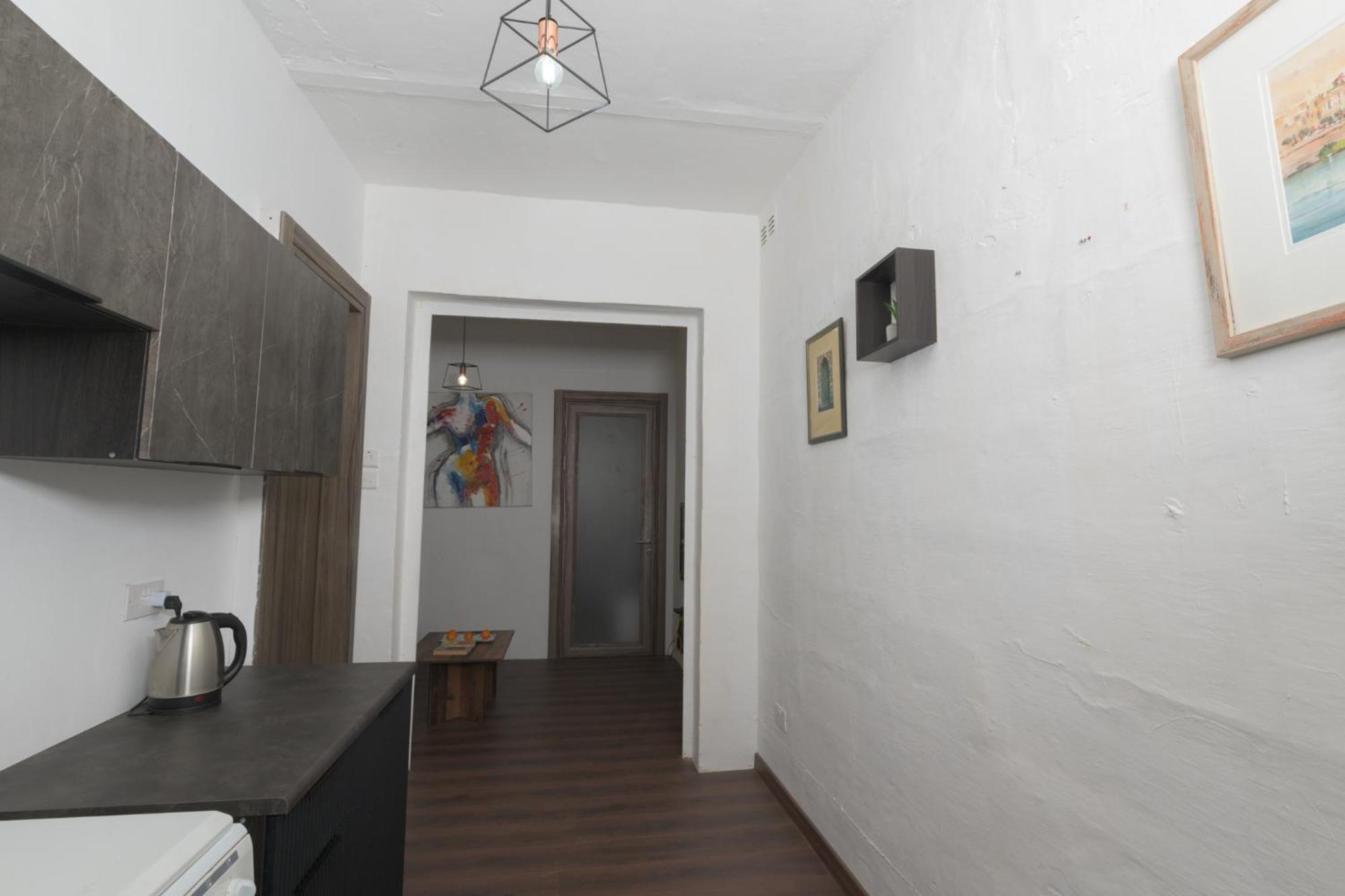 Stylish Valletta 2 Bedrooom City Centre Apartment With Terrace Exterior photo